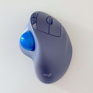 Logitech M570 Wireless Trackball Mouse